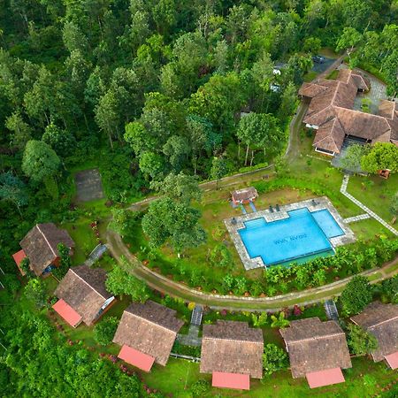 Pranavam Resort & Spa Tariyod Bagian luar foto