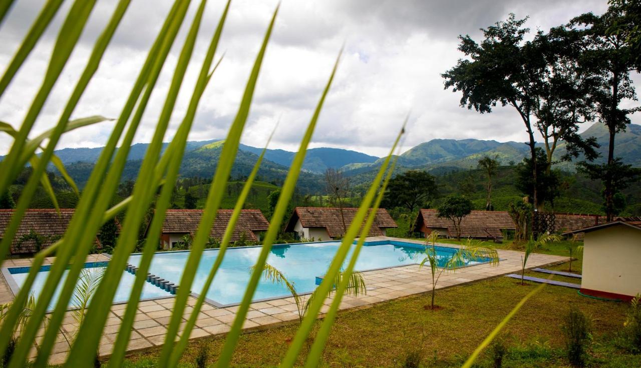 Pranavam Resort & Spa Tariyod Bagian luar foto
