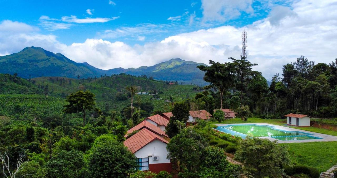 Pranavam Resort & Spa Tariyod Bagian luar foto
