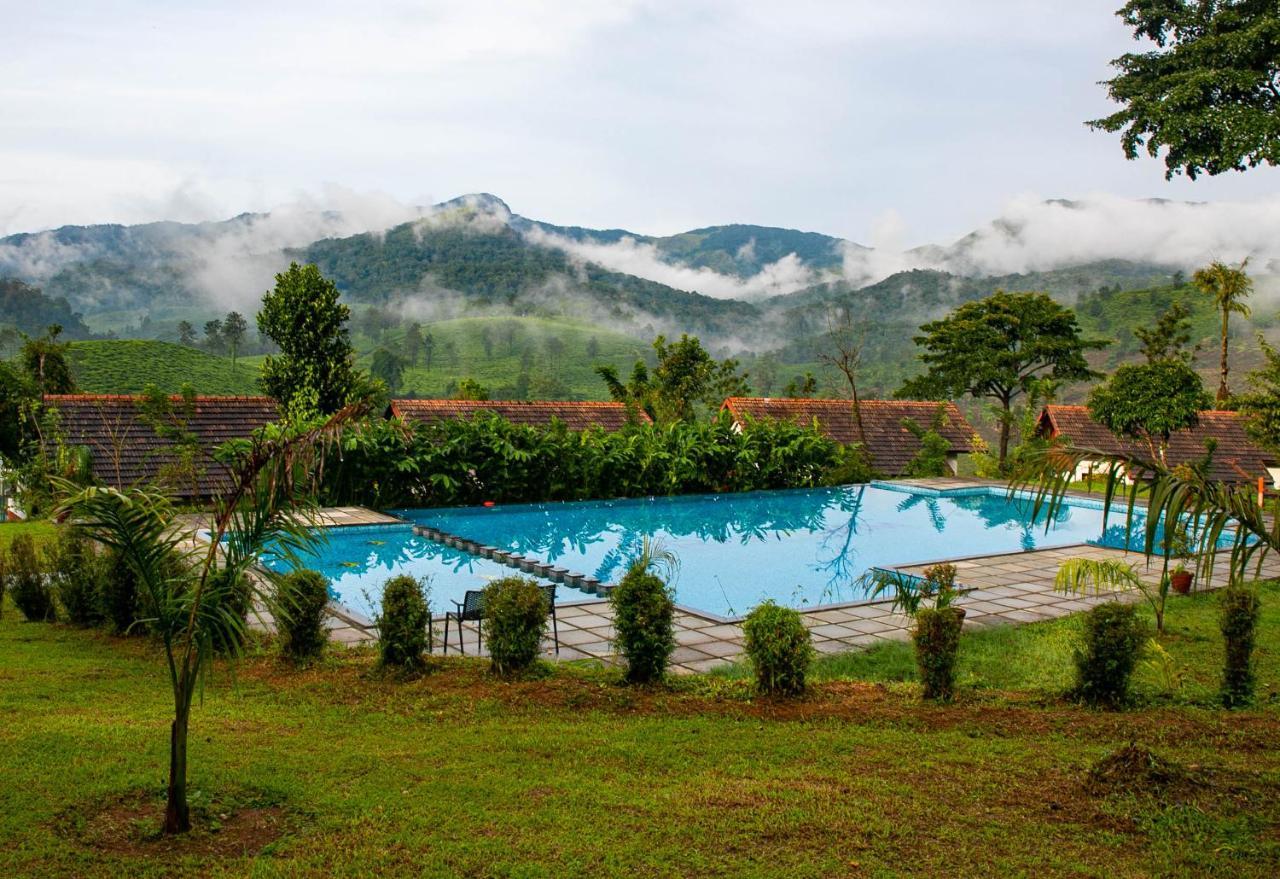 Pranavam Resort & Spa Tariyod Bagian luar foto