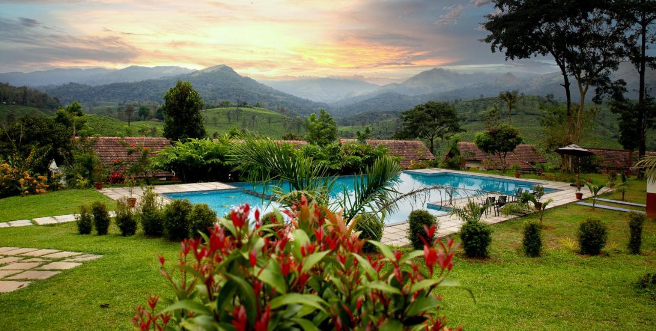 Pranavam Resort & Spa Tariyod Bagian luar foto