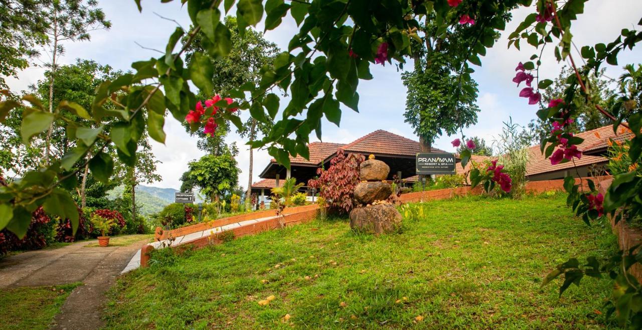 Pranavam Resort & Spa Tariyod Bagian luar foto