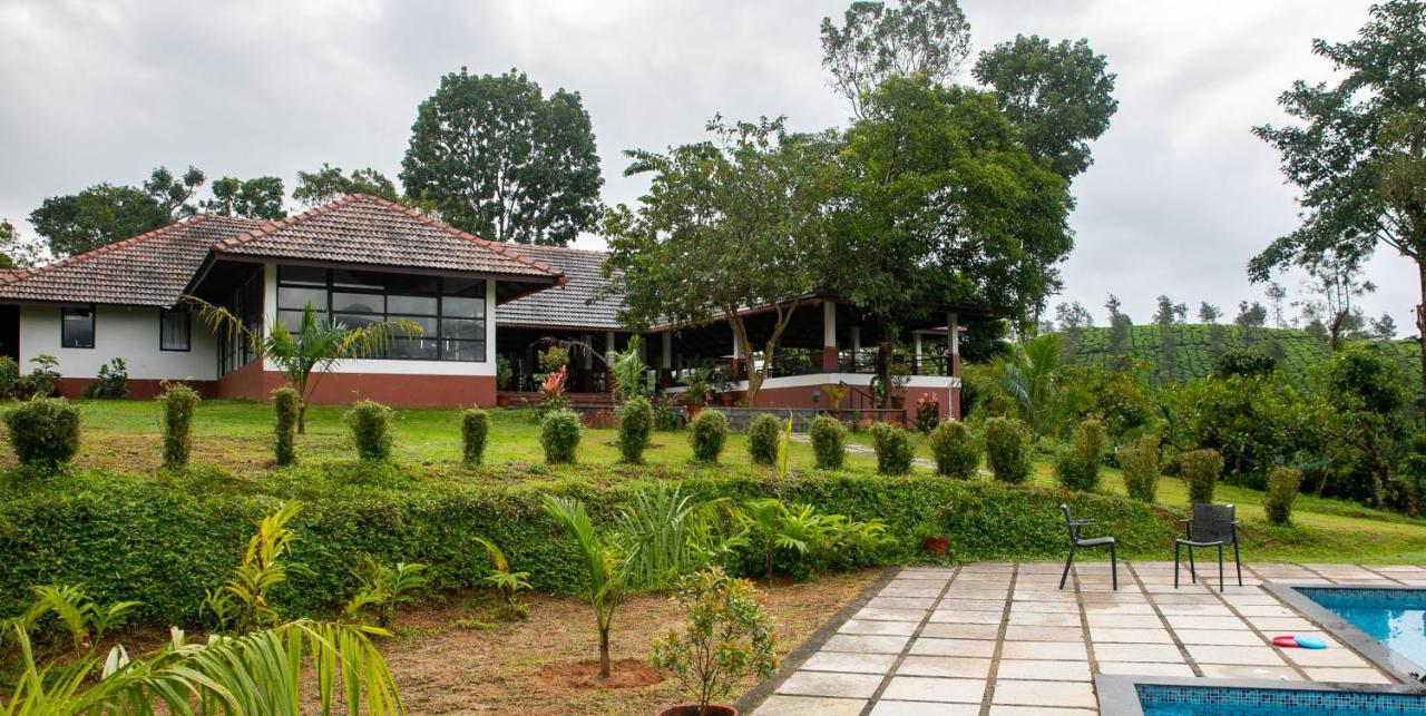 Pranavam Resort & Spa Tariyod Bagian luar foto