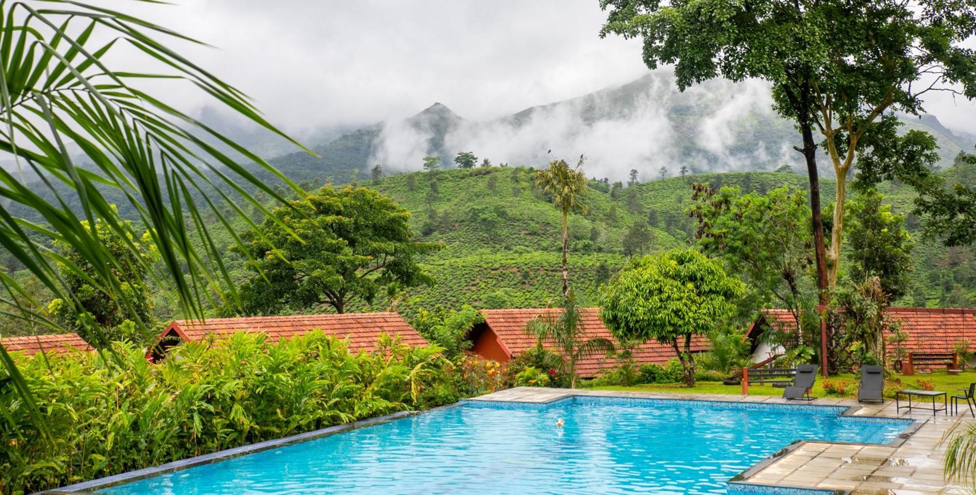 Pranavam Resort & Spa Tariyod Bagian luar foto