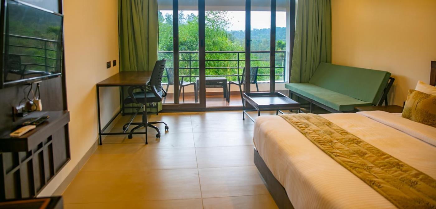 Pranavam Resort & Spa Tariyod Bagian luar foto