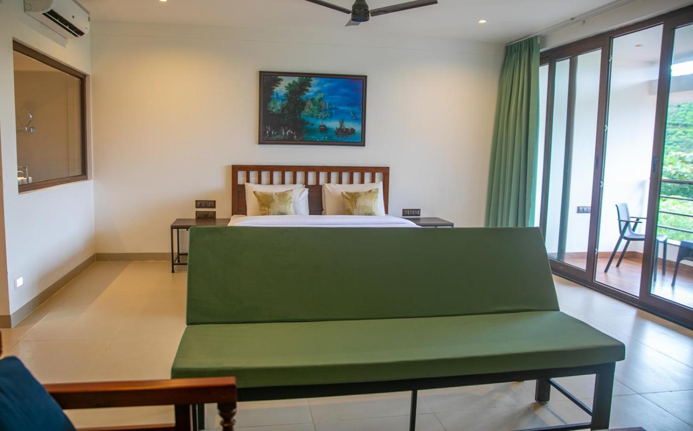 Pranavam Resort & Spa Tariyod Bagian luar foto