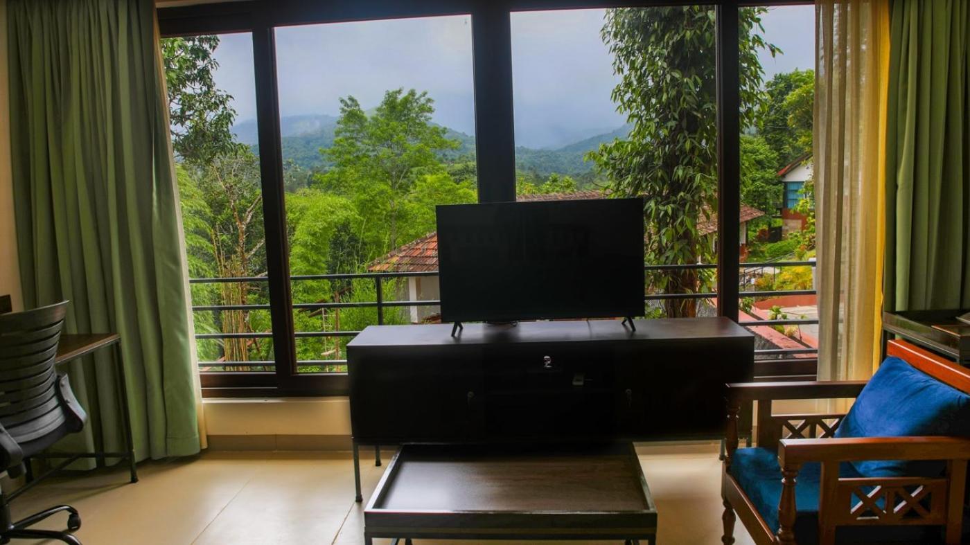 Pranavam Resort & Spa Tariyod Bagian luar foto